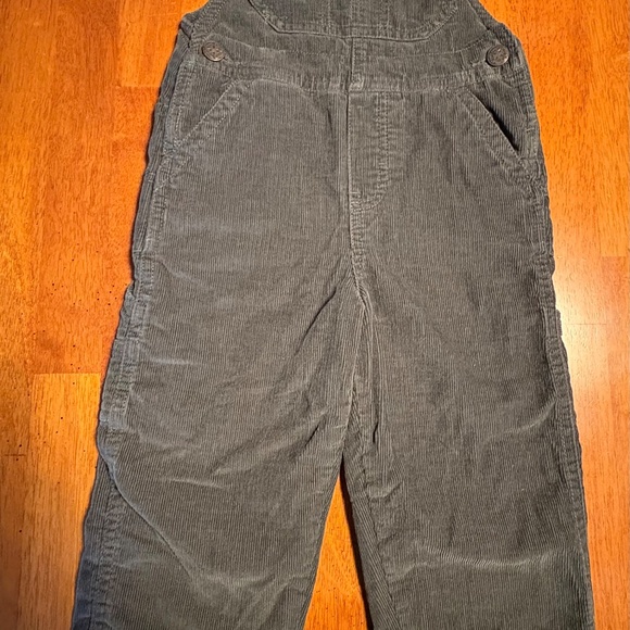 Toddler Corduroy Overalls, OshKosh B’Gosh, Size 3T. Flannel Lined - Picture 4 of 9